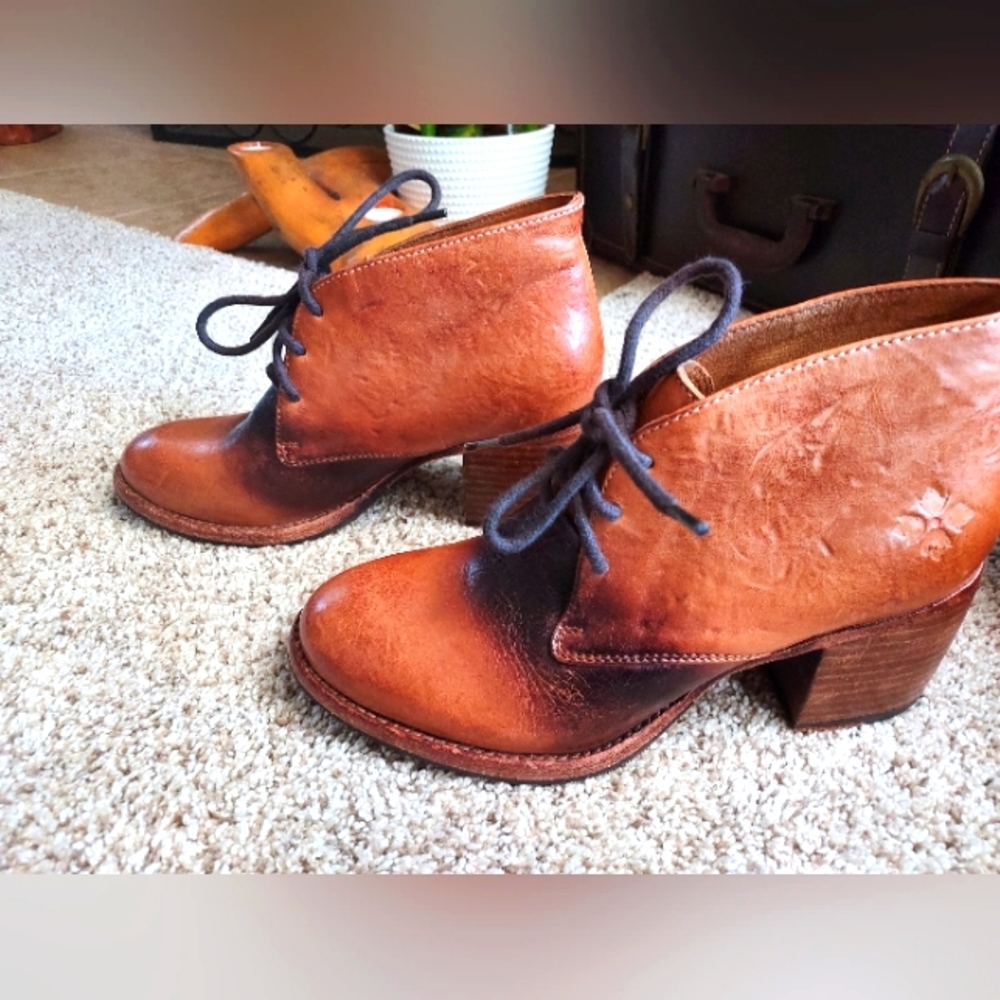 Patricia Nash Italian Leather upper